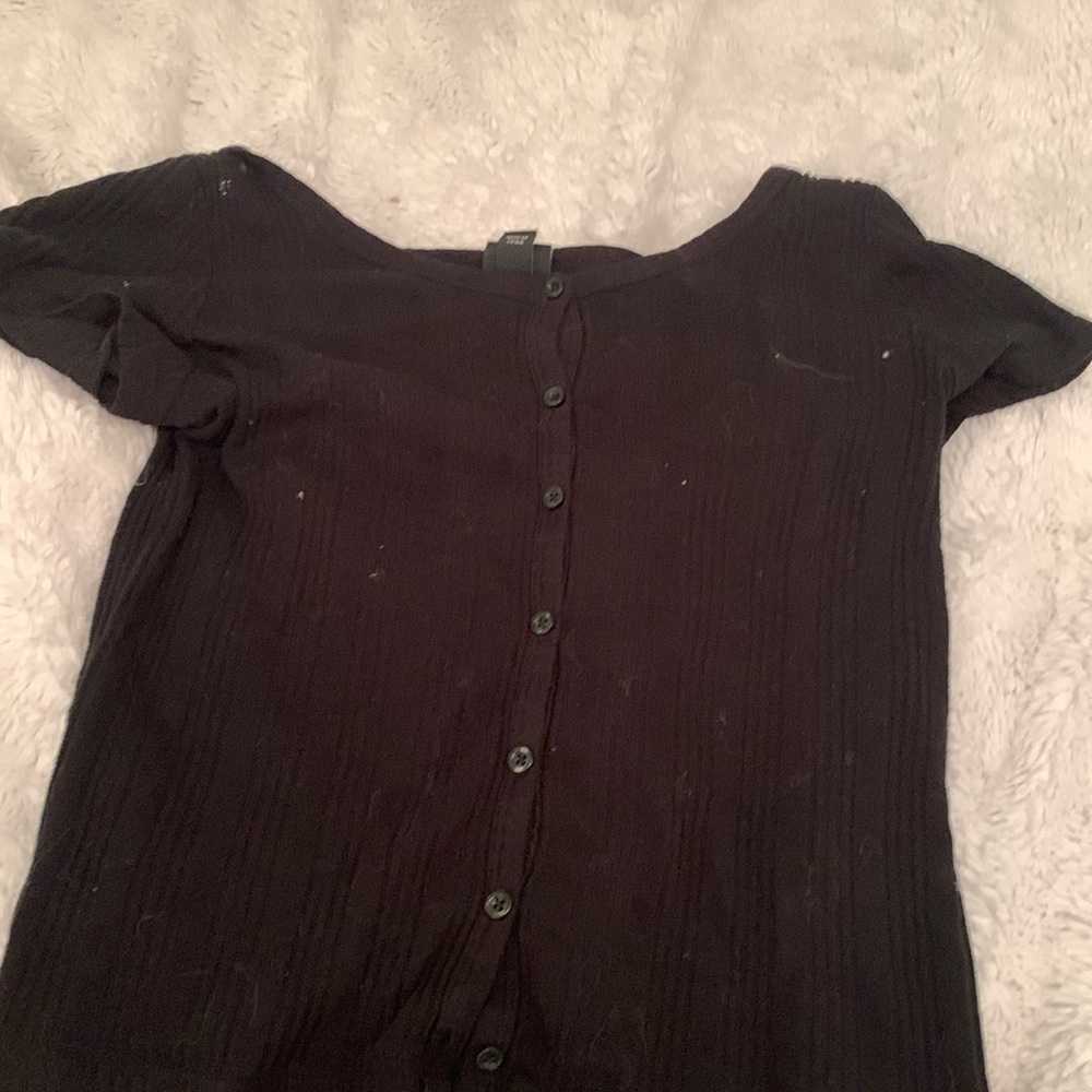 Black Tee